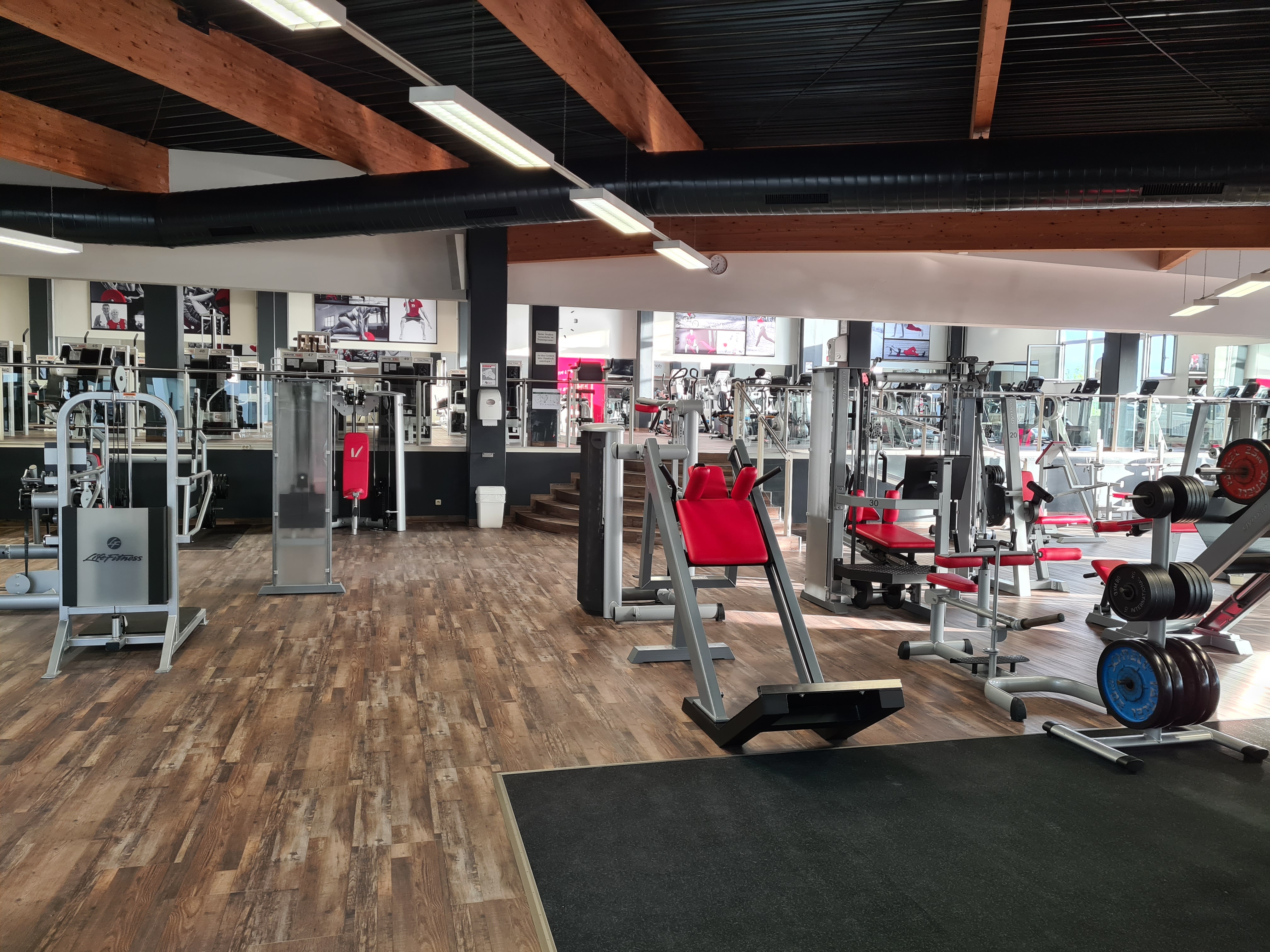 Weite Trainingsfläche im Vitadrom Straubing